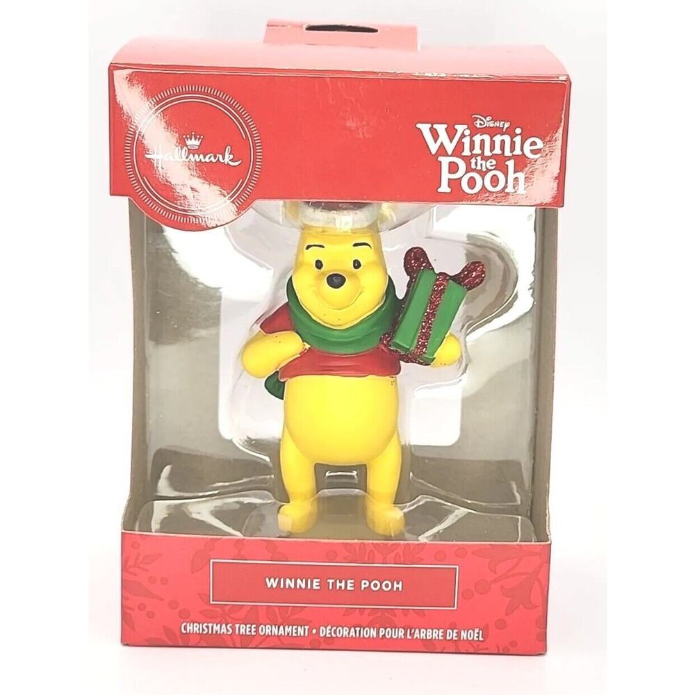 Hallmark Winnie The Pooh Holding‎ Present Christmas Ornament U134